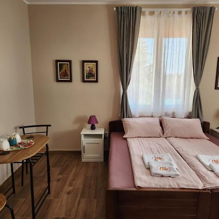 Roomsapartments Popcourt Pančevo Екстериор снимка