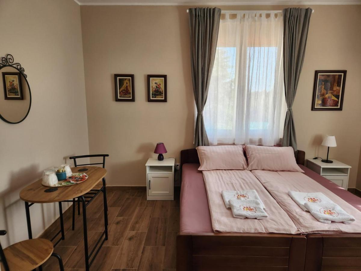 Roomsapartments Popcourt Pančevo Екстериор снимка
