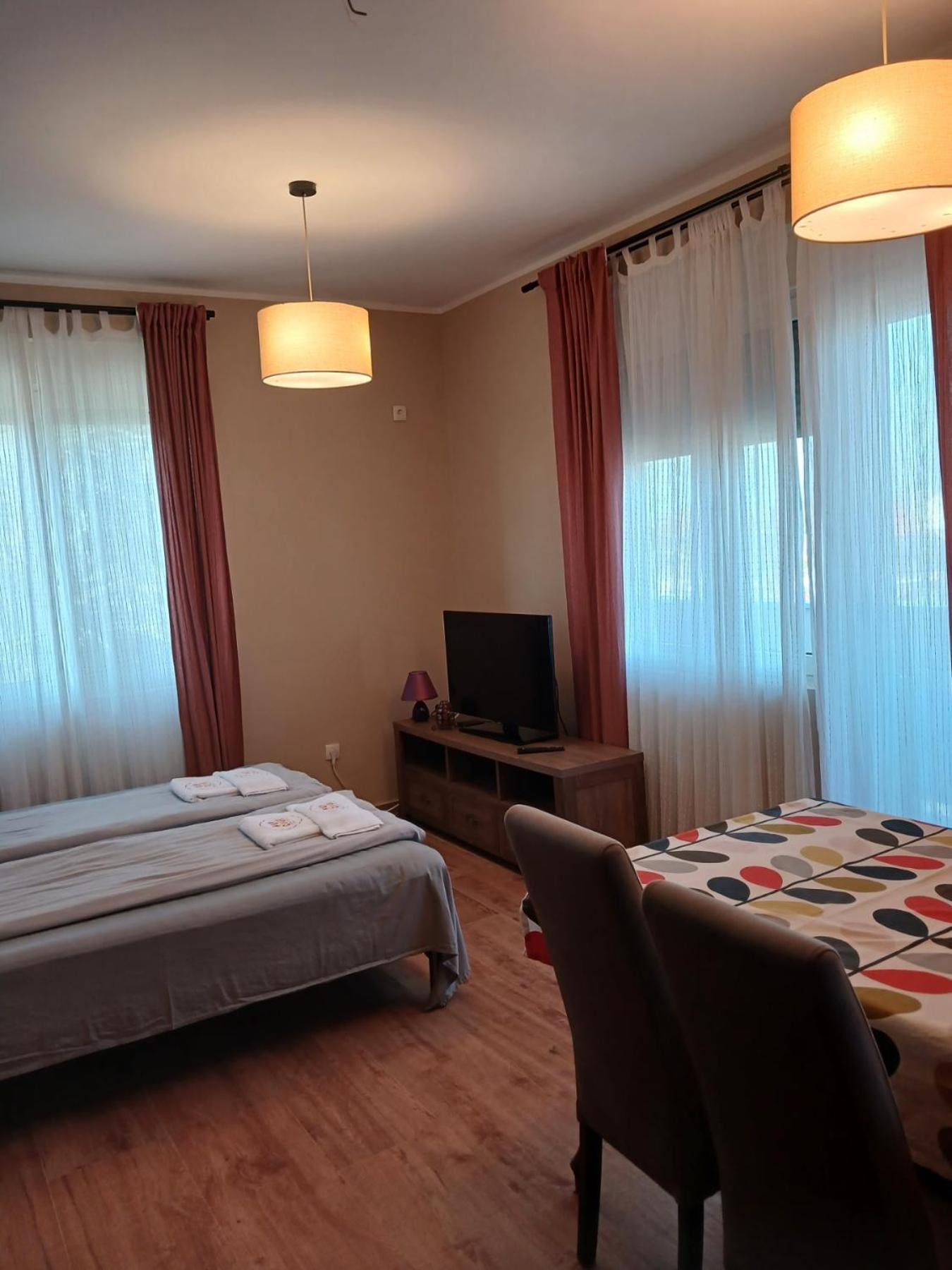 Roomsapartments Popcourt Pančevo Екстериор снимка